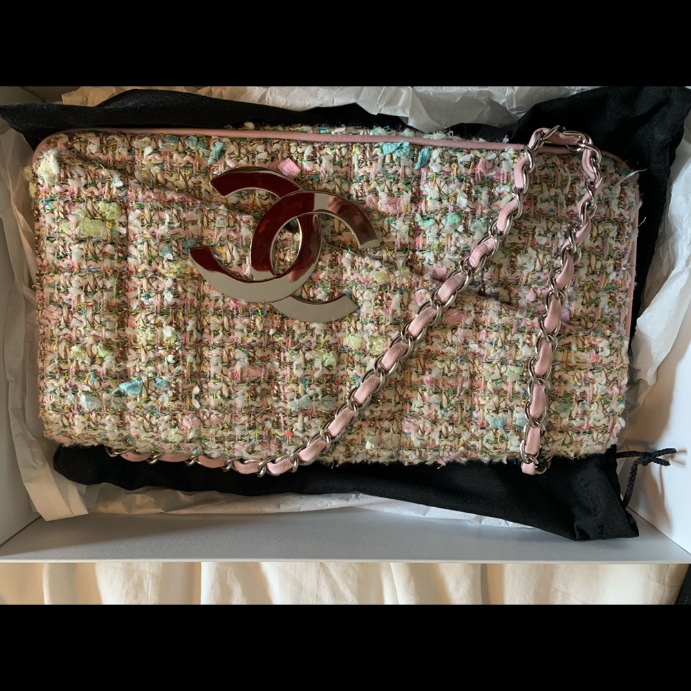 Chanel Tweed Bag - Picture 9 of 10